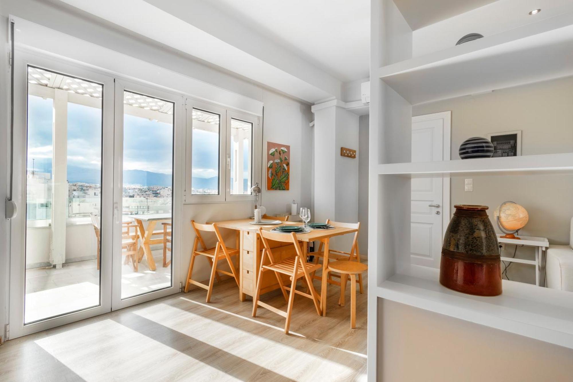 Appartement On Lionsquare With Sea And View *